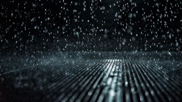Mecbur kalmadıkça sokağa çıkmayın! Aman dikkat, Saat 18.00'da geliyor