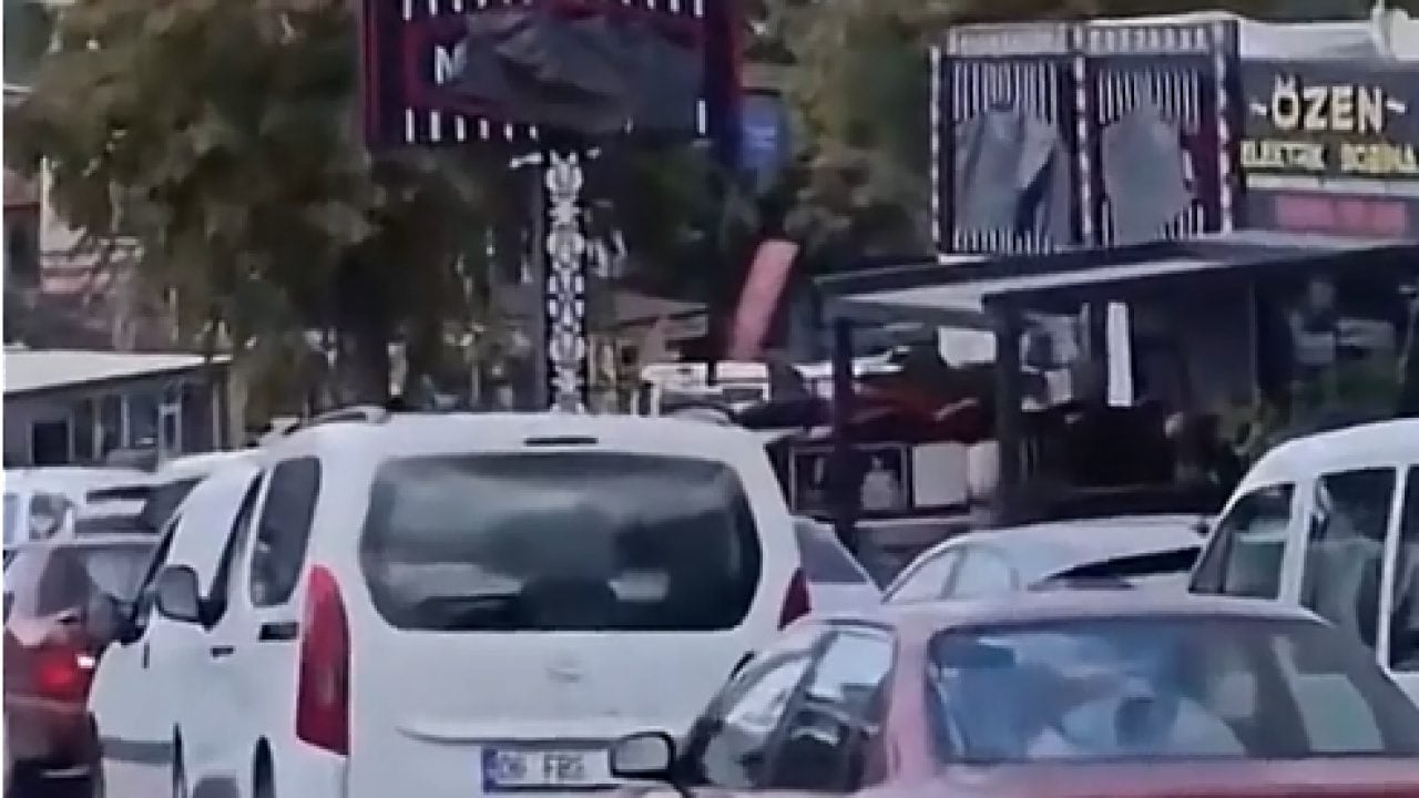 Foto - Meclis binasının yanıbaşındaki batakhanelere mühür Fuhuş yuvalarına kilit vuruldu!