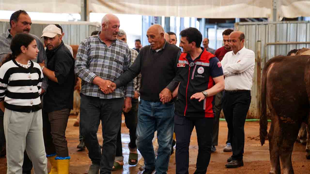 Megakentte kurban mesaisi: Pazarlarda sıkı denetim!