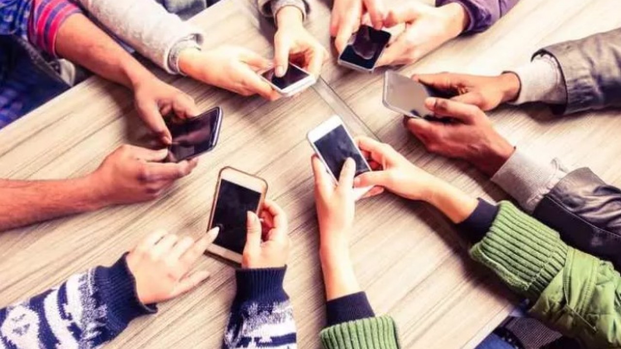 Foto - Meğer ekran görüntüsü toplamış: Bu uygulamayı hemen silin!