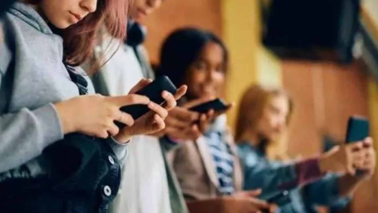 Foto - Meğer ekran görüntüsü toplamış: Bu uygulamayı hemen silin!