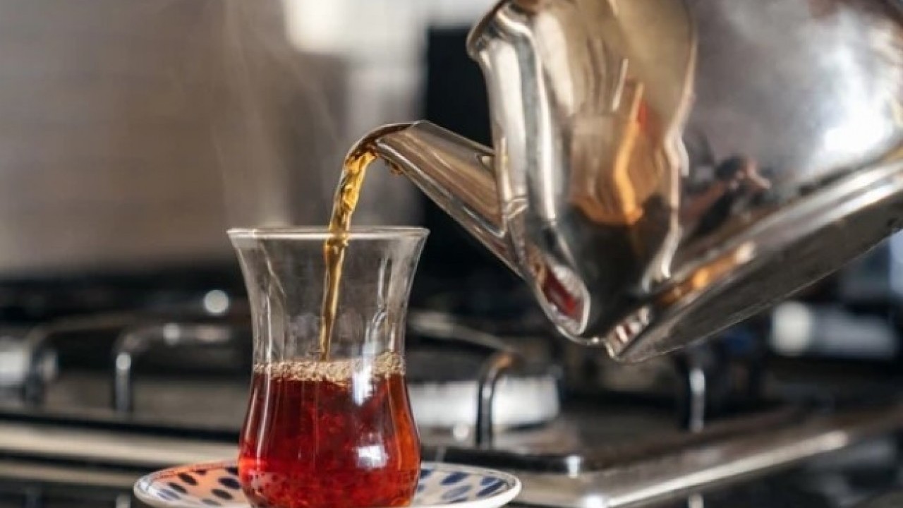 Foto - Meğer hepsinin yayrarı farklıymış: İşte çayın rengine göre şifa haritası! 