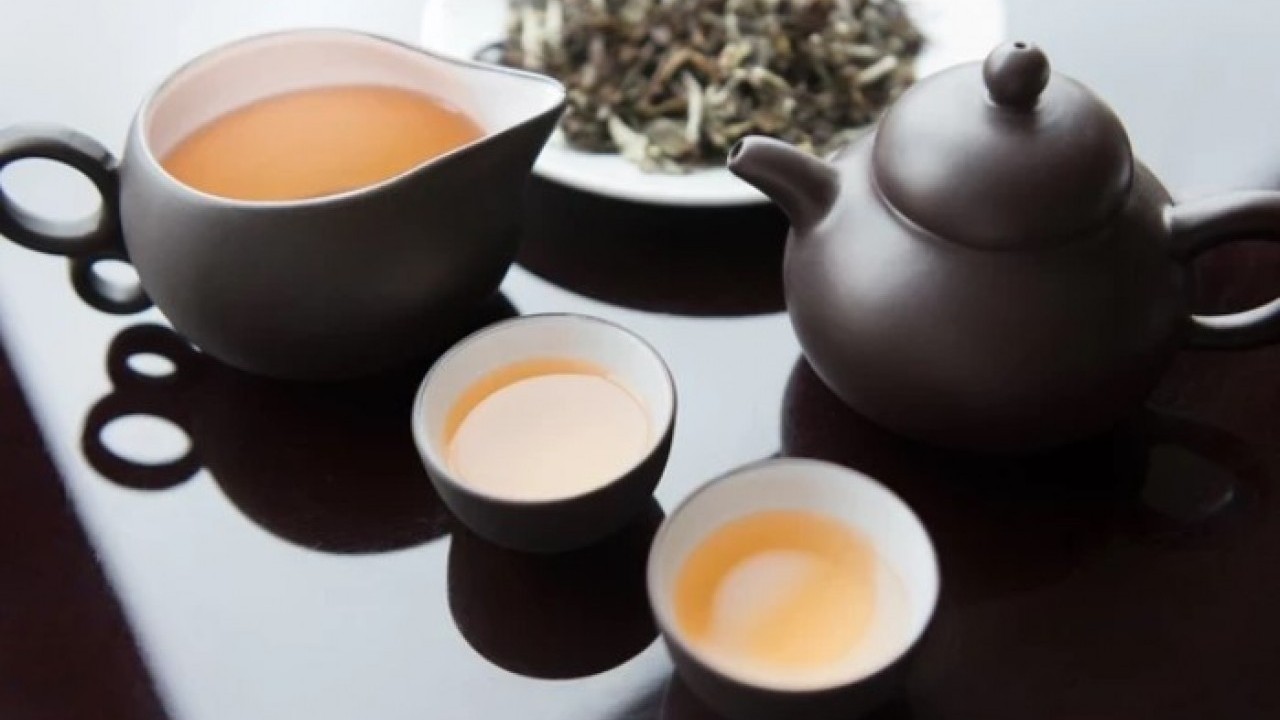 Foto - Meğer hepsinin yayrarı farklıymış: İşte çayın rengine göre şifa haritası! 