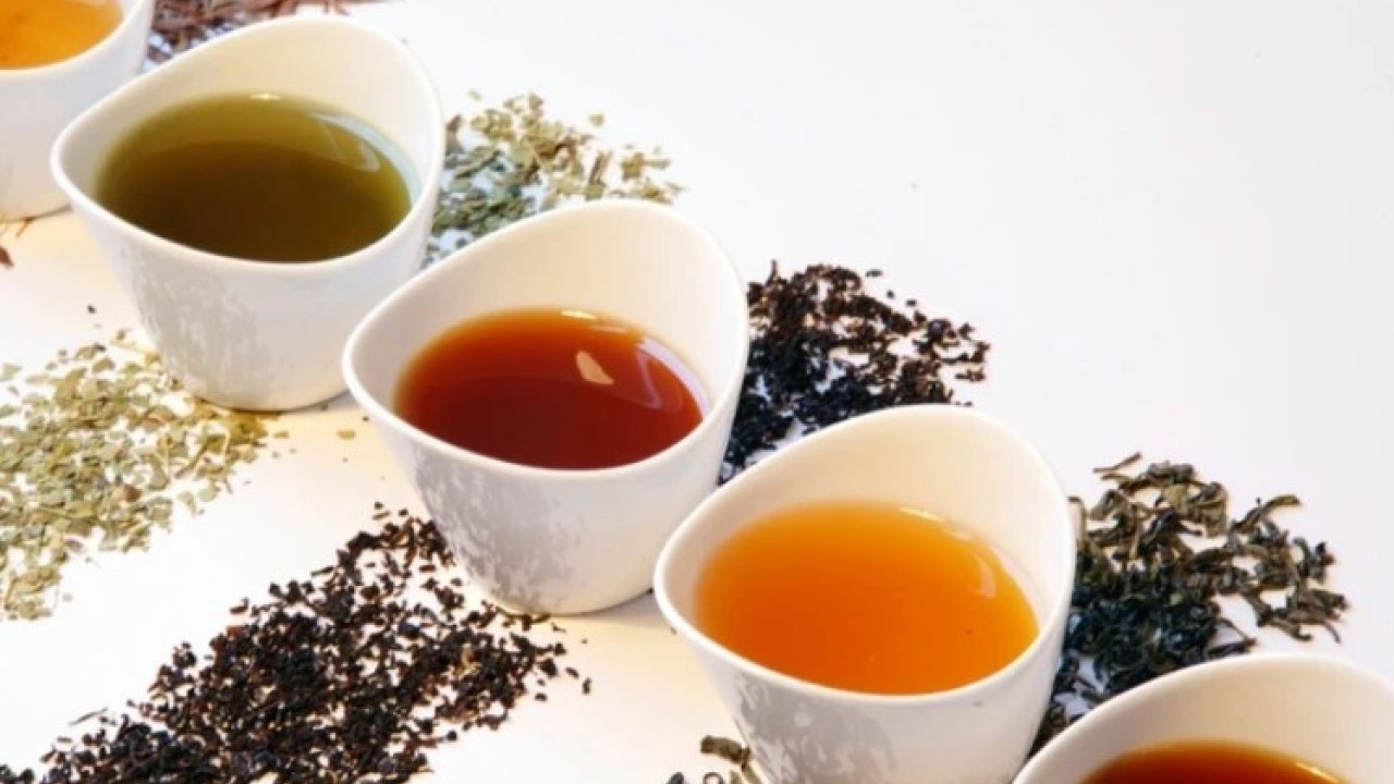 Meğer hepsinin yayrarı farklıymış: İşte çayın rengine göre şifa haritası! 