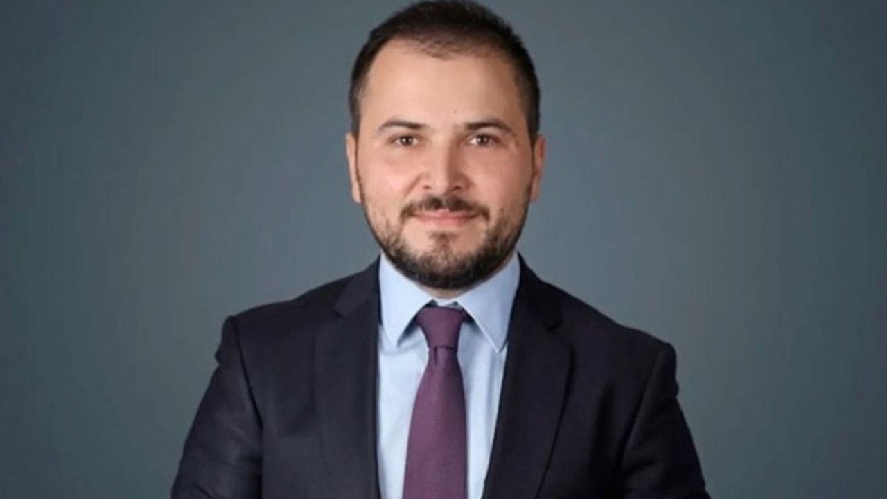 Foto - Meğer o gazetede muhabir olarak çalışmış! Milleti soyup soğana çeviren 700 milyar liralık fonun yöneticisi asgari ücretli çıktı