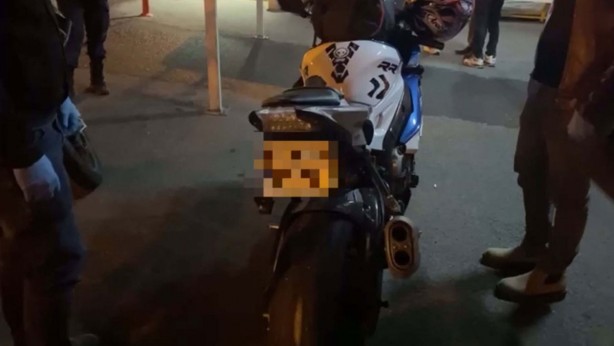 Meğer uyuşturucu kuryesiymiş! O ünlü, İzmir'deki uyuşturucu operasyonunda tutuklandı! Şok olacaksınız