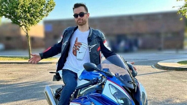 Foto - Meğer uyuşturucu kuryesiymiş! O ünlü, İzmir'deki uyuşturucu operasyonunda tutuklandı! Şok olacaksınız