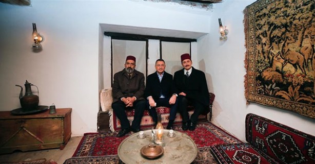 Mehmet Akif Ersoy'un hayatını anlatan Akif filminden haber var