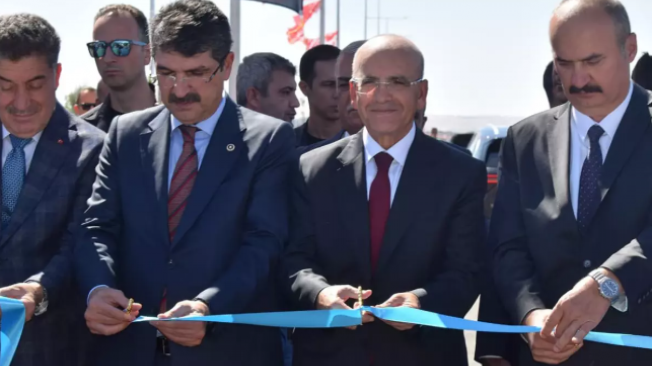 Foto - Mehmet Şimşek yakında büyükşehir olacak kenti açıkladı! Tarih bile verdi