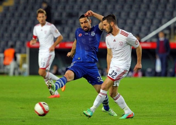  Mehmet Topuz neden futbolu bıraktı?