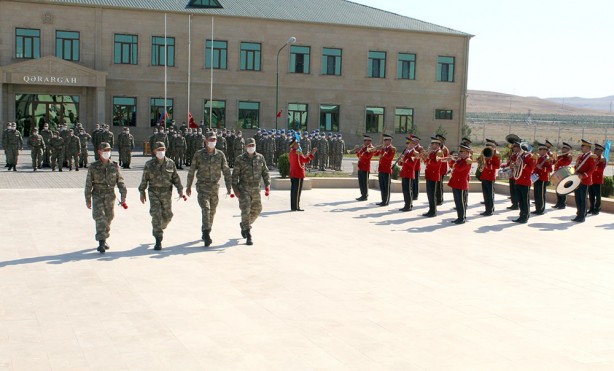 Foto - Mehmetçik, kardeş ülke Azerbaycan'da törenle karşılandı
