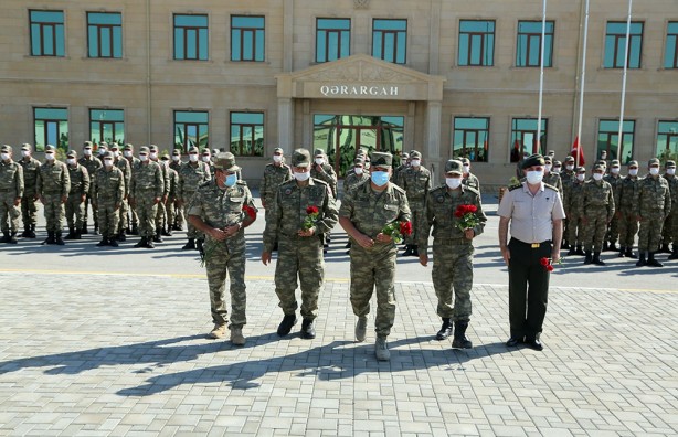 Foto - Mehmetçik, kardeş ülke Azerbaycan'da törenle karşılandı