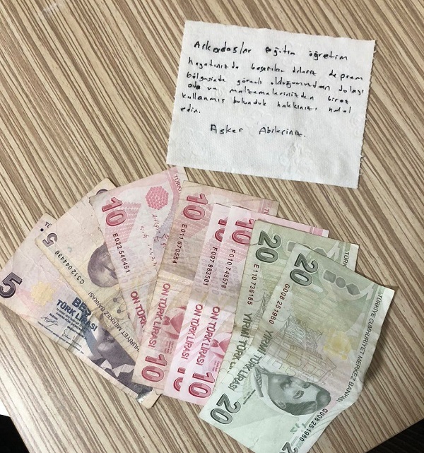 Foto - Mehmetçik öyle bir şey yaptı ki… Yurt odalarına dönen öğrencler şaşkına döndü