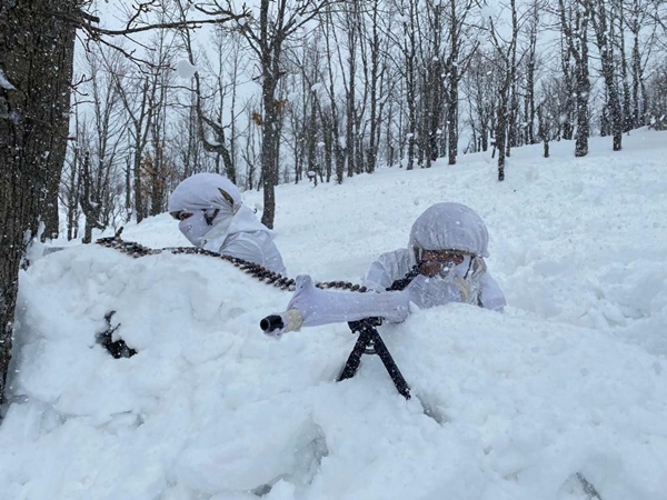 Foto - Mehmetçik sahaya indi... Hainler kıskaca alındı