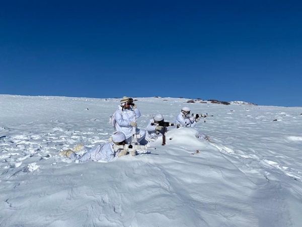 Foto - Mehmetçik sahaya indi... Hainler kıskaca alındı