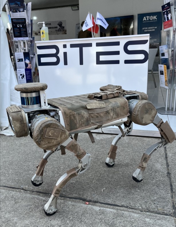 Mehmetçik'e yeni yol arkadaşı geliyor! Flaş karar damga vuracak: Robot köpek Keçi yapay zeka ile detayı yakaladı!