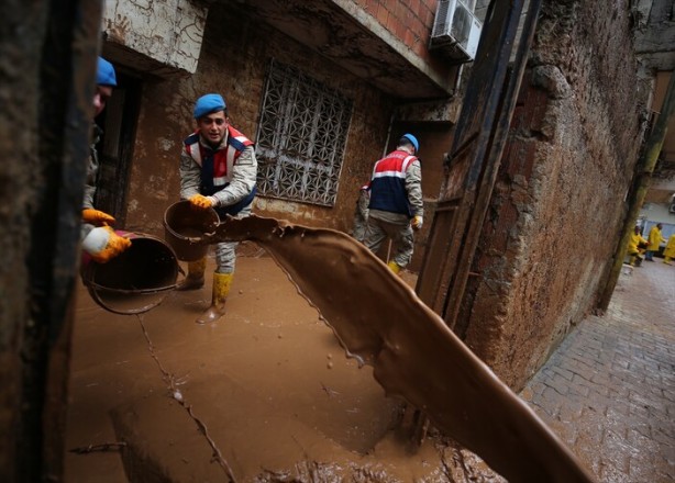 Foto - Mehmetçik Şanlıurfa'da yaraları sarıyor