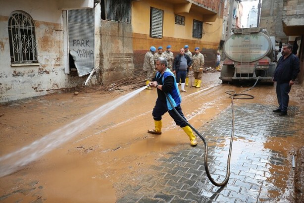Foto - Mehmetçik Şanlıurfa'da yaraları sarıyor