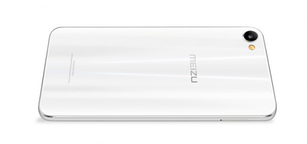 Foto - Android dünyasının merakla beklediği telefon tanıtıldı!