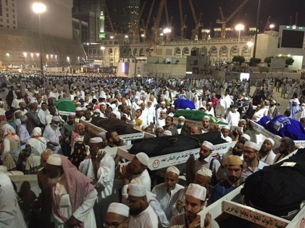 Foto - Mekke şehitlerine son görev