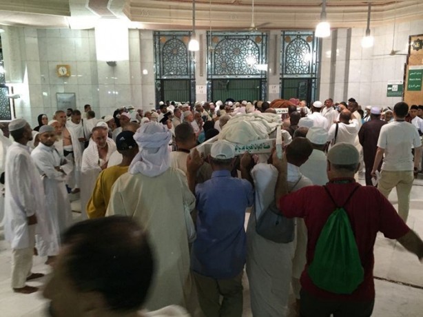 Foto - Mekke şehitlerine son görev