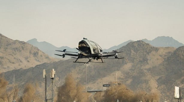 Mekke’de hacılar için uçan taksi hizmeti