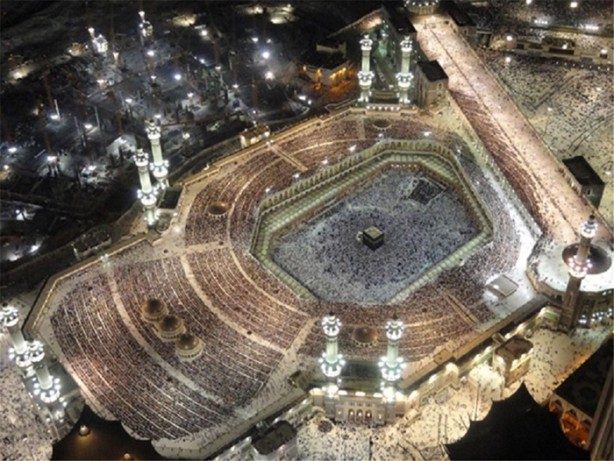 Картина мекки. Аль харам сверху. Мекка вид сверху фото. Карта Аль Харама. Imams of Masjid al Haram.