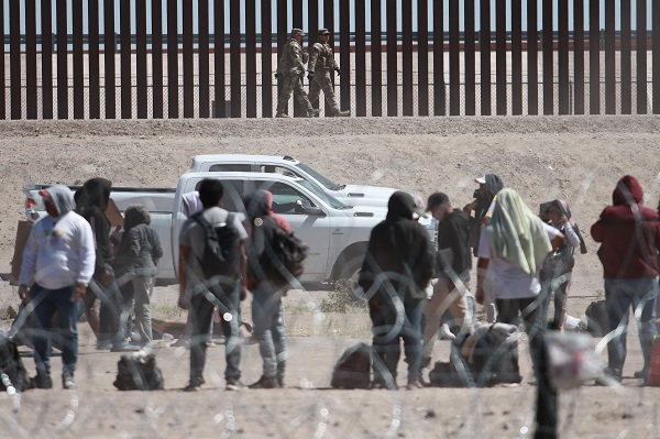 Foto - Meksika sınırında hareketlilik sürüyor
