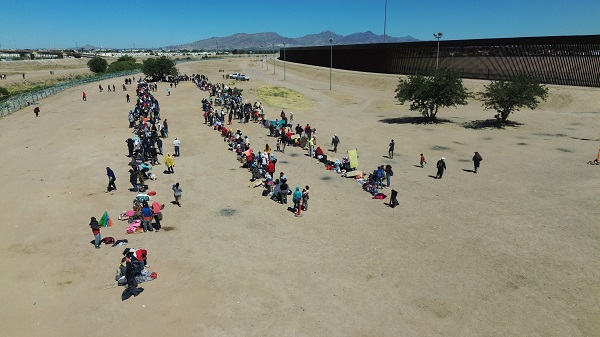 Foto - Meksika sınırında hareketlilik sürüyor