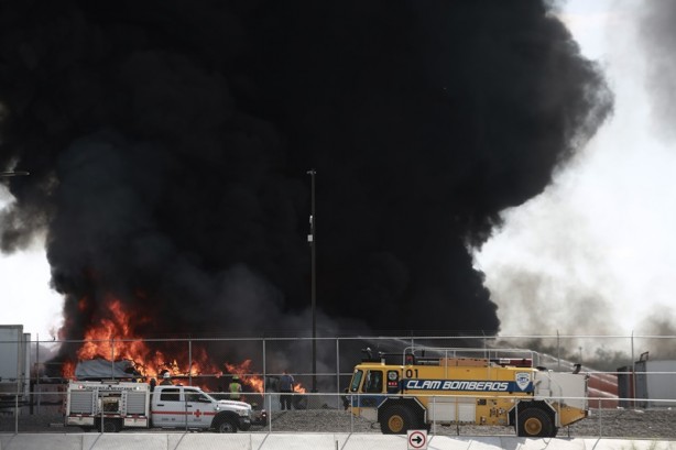 Foto - Meksika'da felaket! Otomobil fabrikası patladı