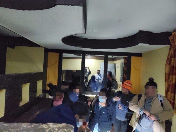 Meksika'da otele ve otobüse baskın: 688 düzensiz göçmen yakalandı