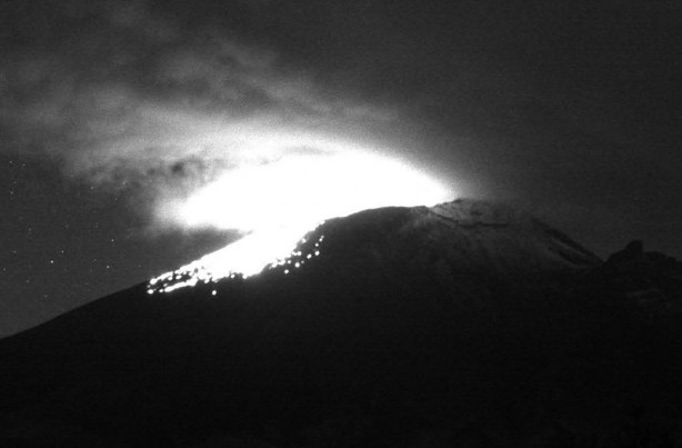 Foto - Meksika’daki yanardağda patlamalar! Tatil kararı