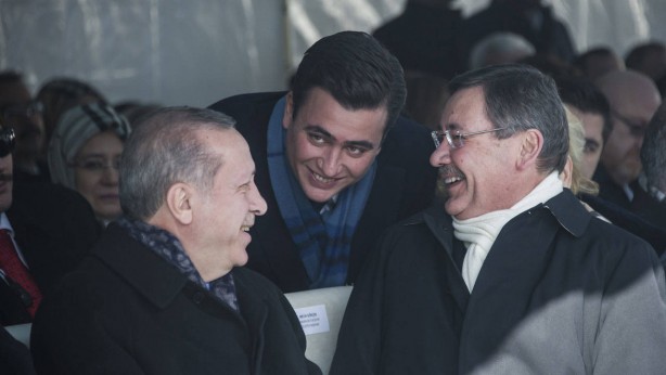 Foto - Melih Gökçek için korkutan iddia! Oğlundan apar topar açıklama geldi