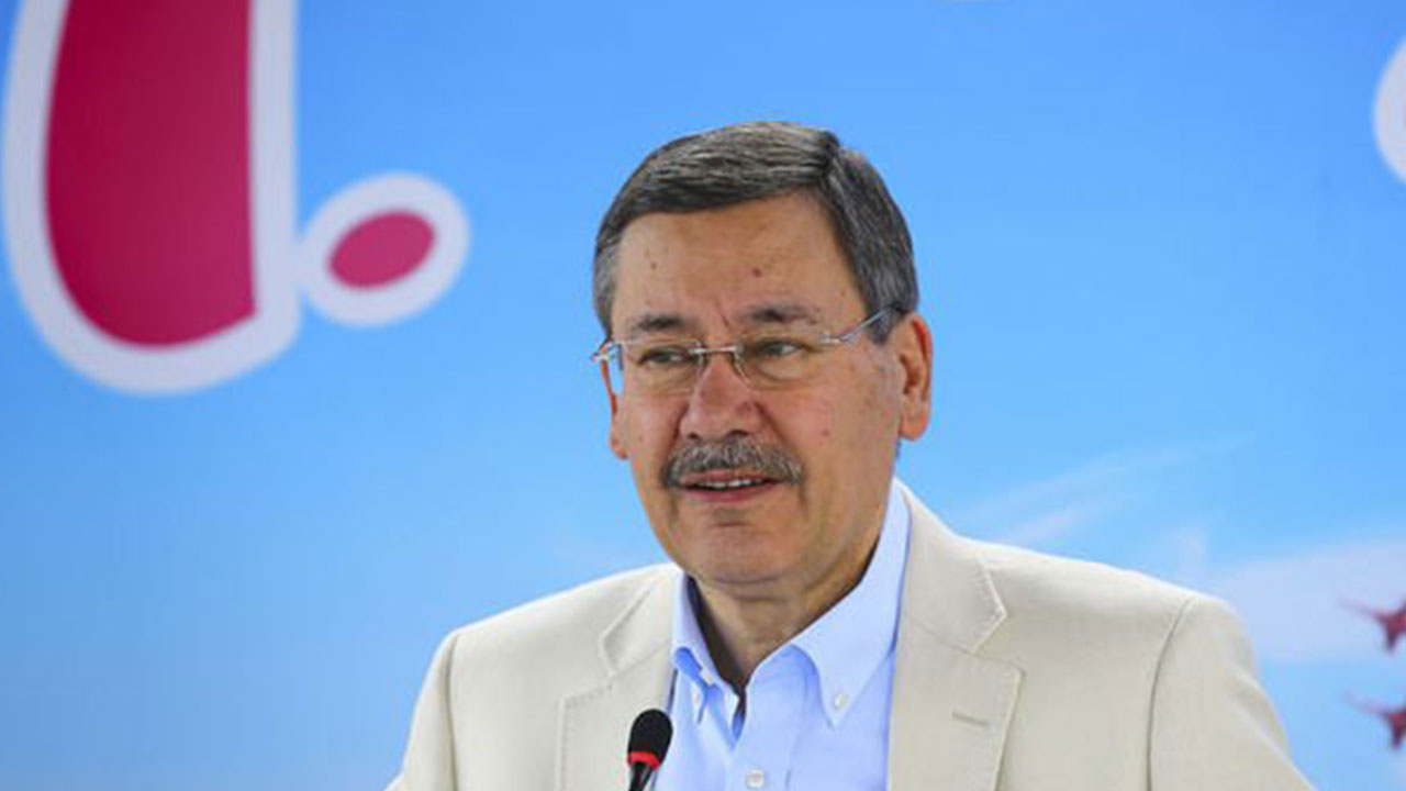 Foto - Melih Gökçek 'kaybettim' diyerek Türkiye'ye duyurdu: Yaşadığım evden çıkacağım