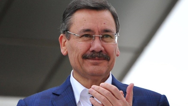 Melih Gökçek'ten bomba anket! İşte solu fikirleriyle döven en güçlü kişiler