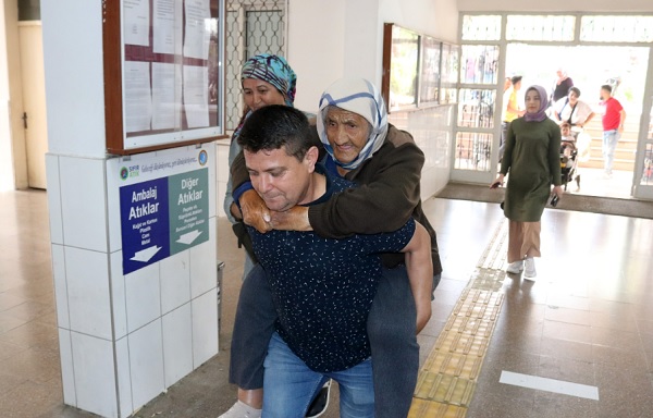 Meliha Nine sandığa böyle taşındı