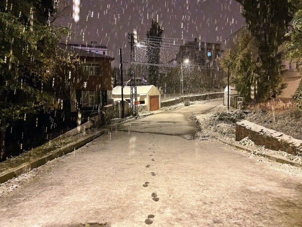 Foto - Memlekete merkezlere yılın ilk karı düştü