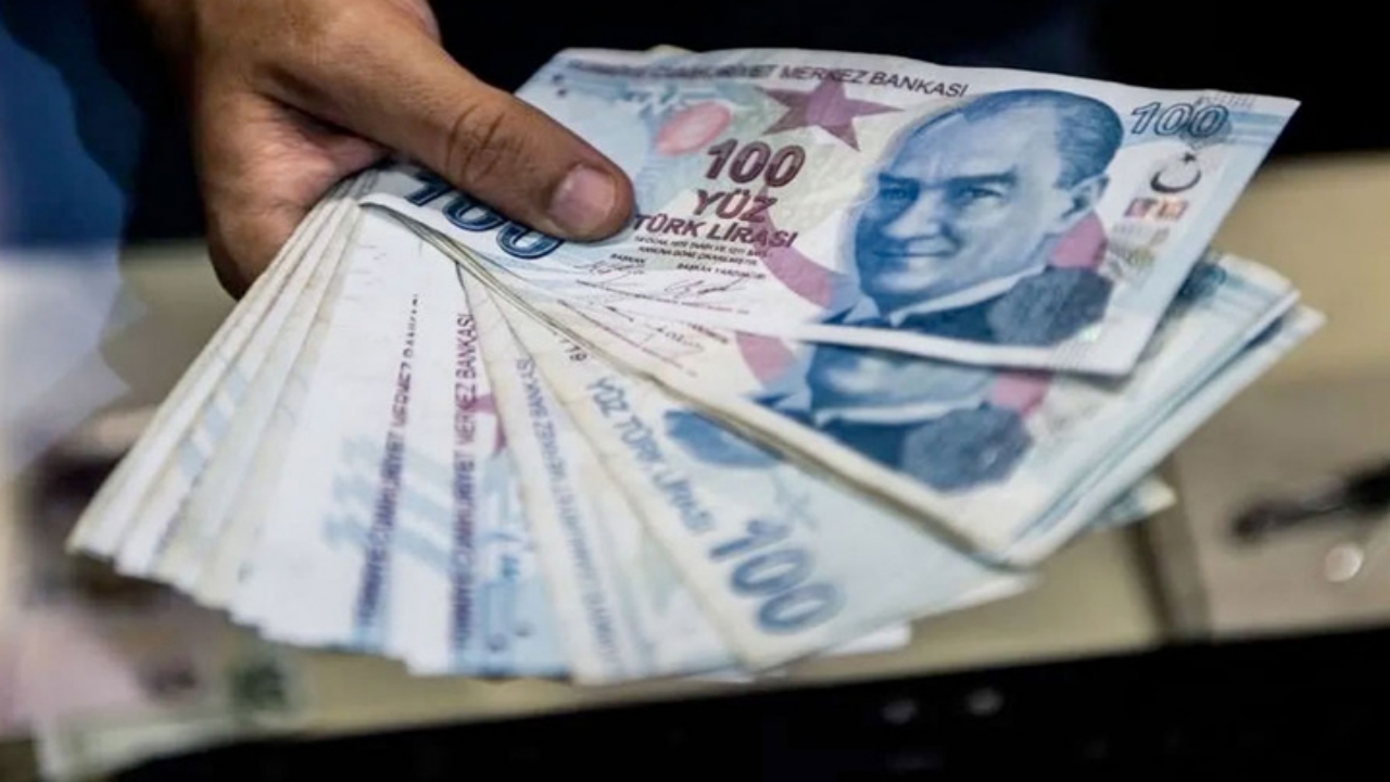 Memur ve emekli temmuz ayı zammı için flaş gelişme! Herkesin merakla beklediği oran ortaya çıktı