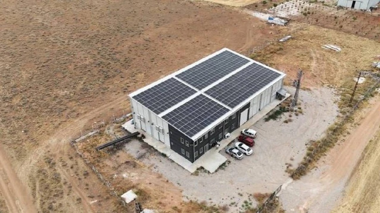 Foto - Memurluğu bırakıp hibe ile zengin oldu! Kendi elektriğini bile üretiyor