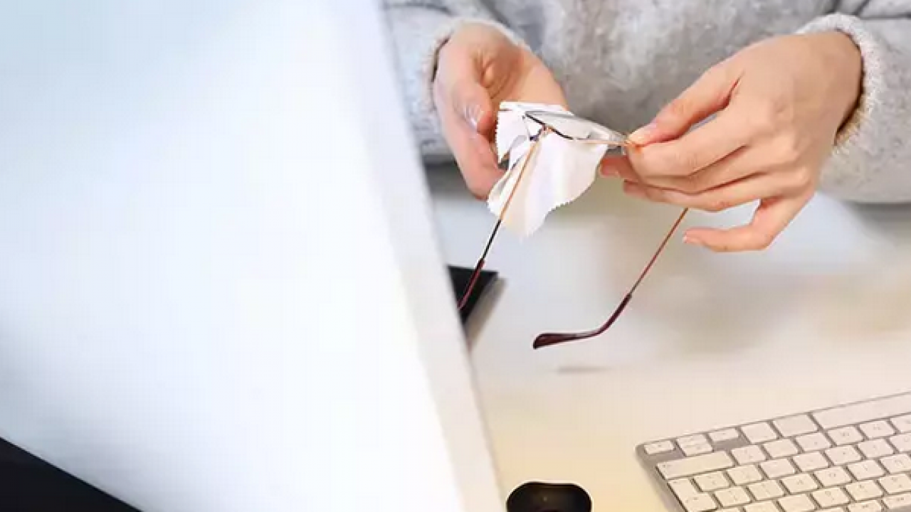 Mendille israfa son! Doğal karışımla gözlük camları ışıl ışıl olacak: Gözlük takanlar okumalı mutlaka