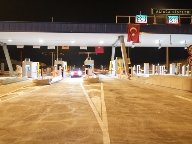 Foto - Menemen-Aliağa-Çandarlı Otoyolunun bazı kısımları gece yarısı trafiğe açıldı