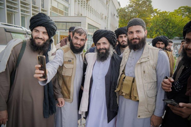 Foto - Merak ediliyordu! İşte Taliban'ın kabinesinde yer alan o isimler