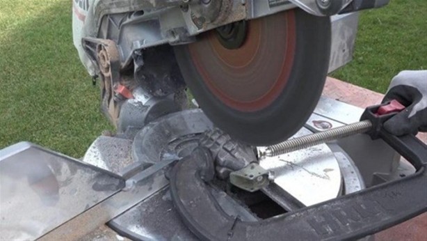 Foto - Merak edip el bombasının içini açtılar!