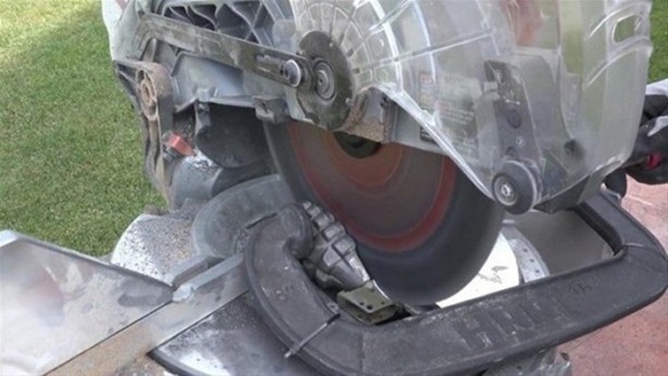 Foto - Merak edip el bombasının içini açtılar!