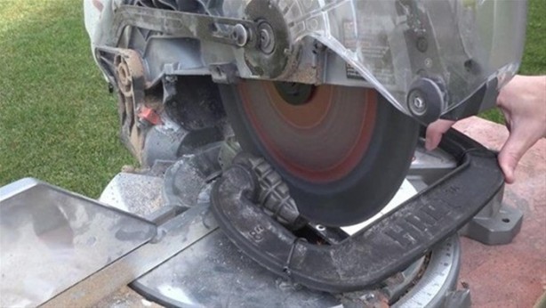 Foto - Merak edip el bombasının içini açtılar!