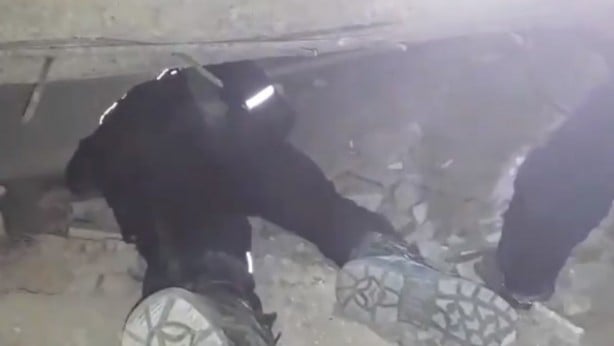 Foto - Merak konusu oldu! Enkaz altında yapılması gerekenler