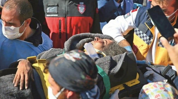 Foto - Merak konusu oldu! Enkaz altında yapılması gerekenler
