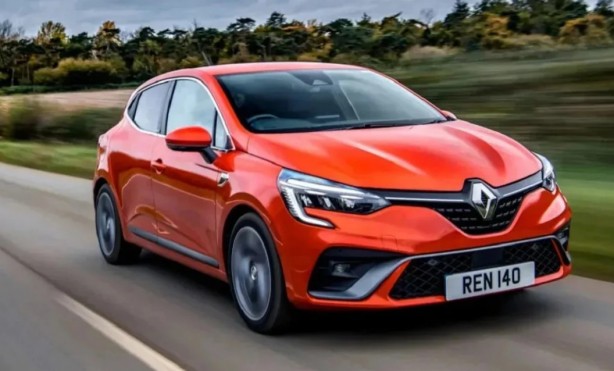 Merakla beklenen Clio fiyat listesi açıklandı: Zam yok!