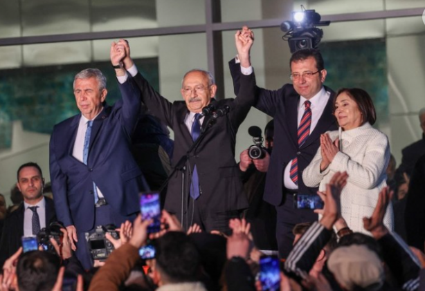 Foto - Meral Akşener ile Mansur Yavaş’tan gizli zirve! Yerel seçimler hakkında şoke eden iddia