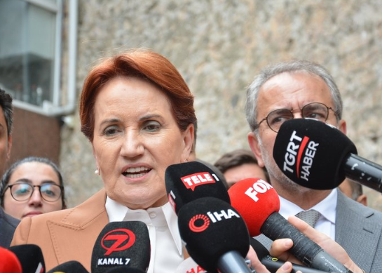 Foto - Meral Akşener’den Kemal Kılıçdaroğlu’na olay gönderme: Emekli olup evine gitmeli